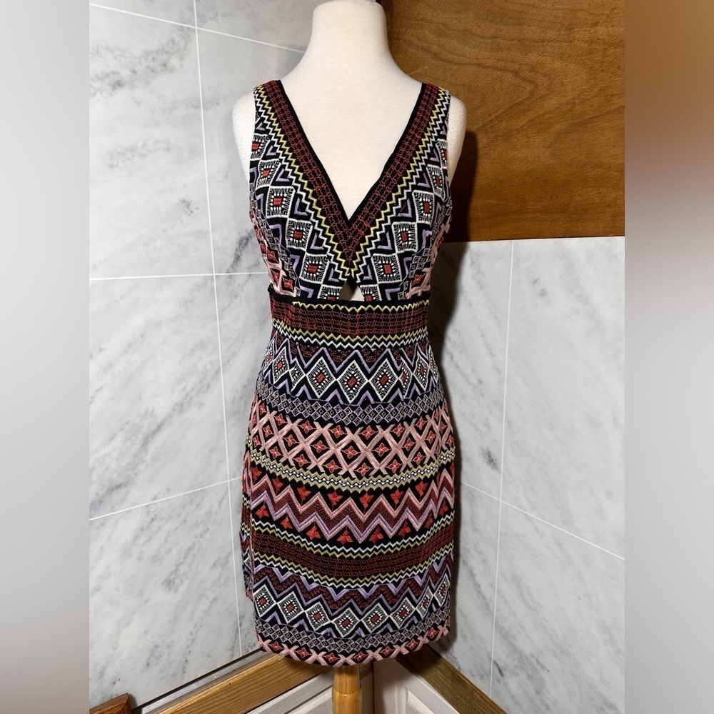 Anthropologie Geo-Embroidered Column Dress by Akemi + Kin size 6 - Picture 2 of 16